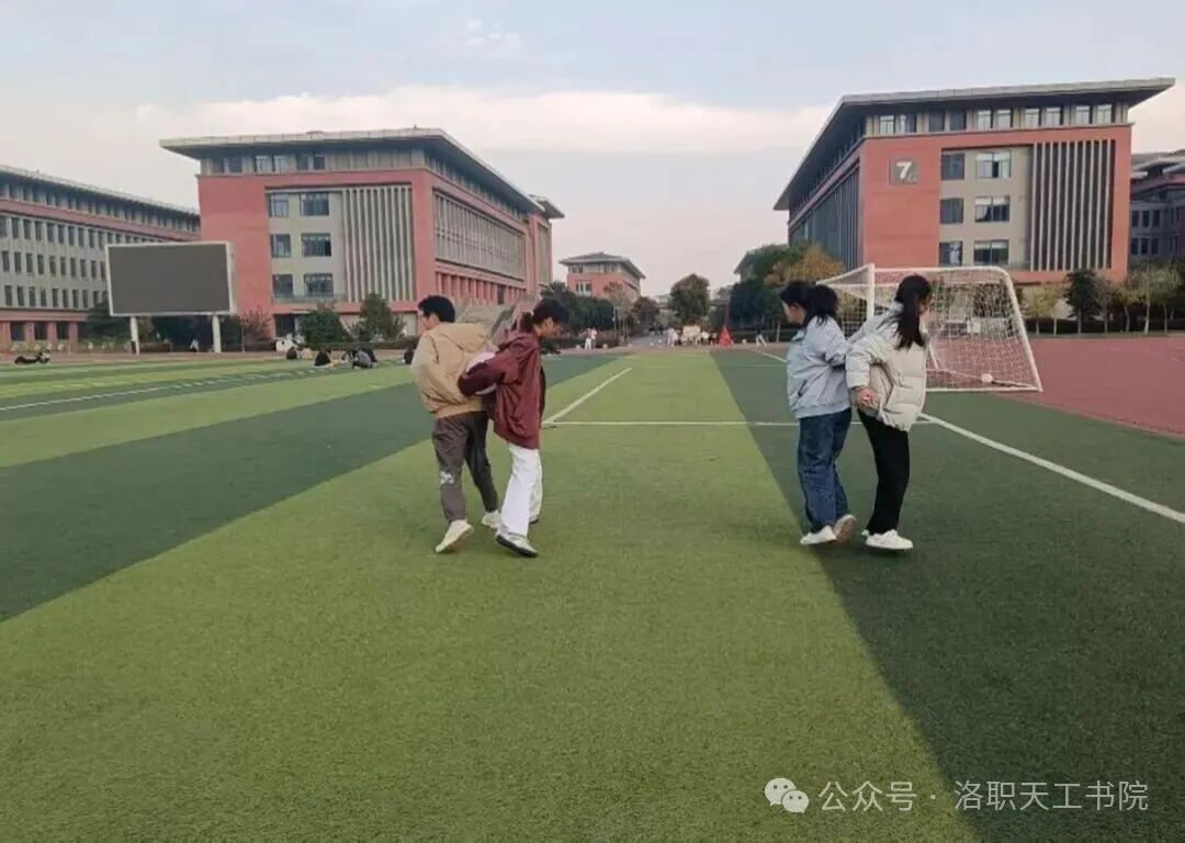 天工书院:“一站式”学生社区举...