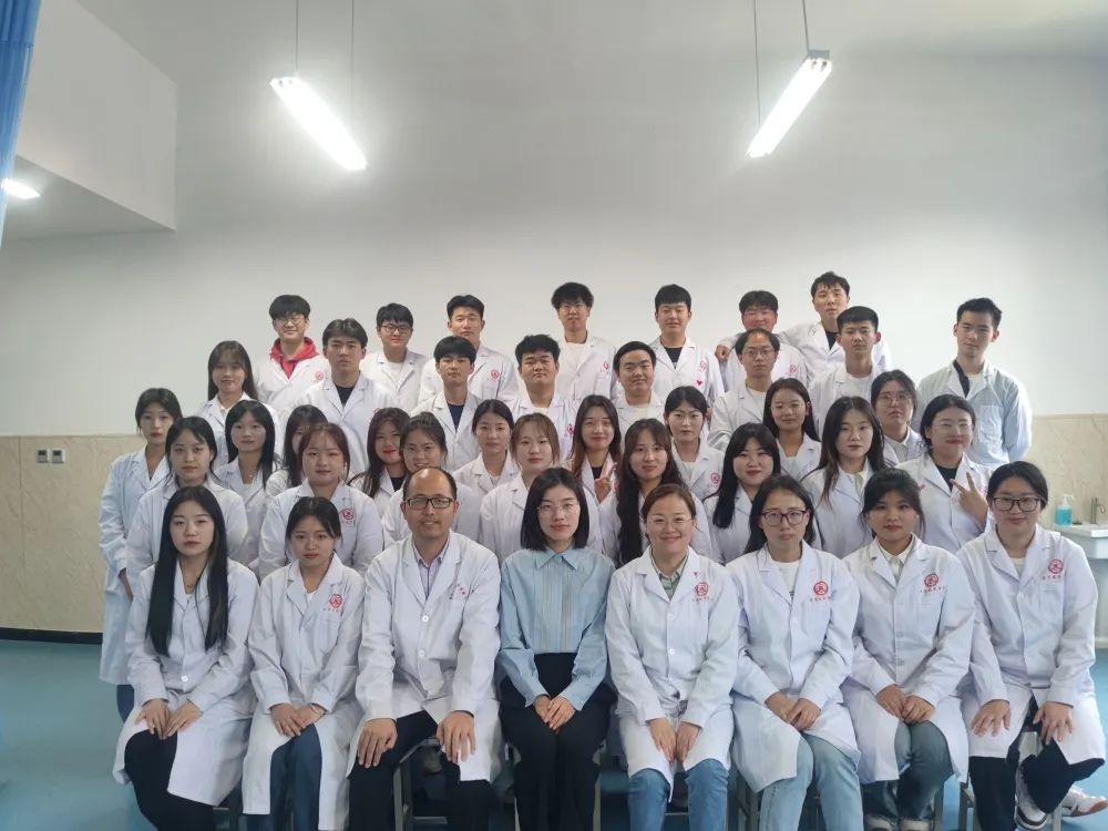 医学技术学院21康复303班